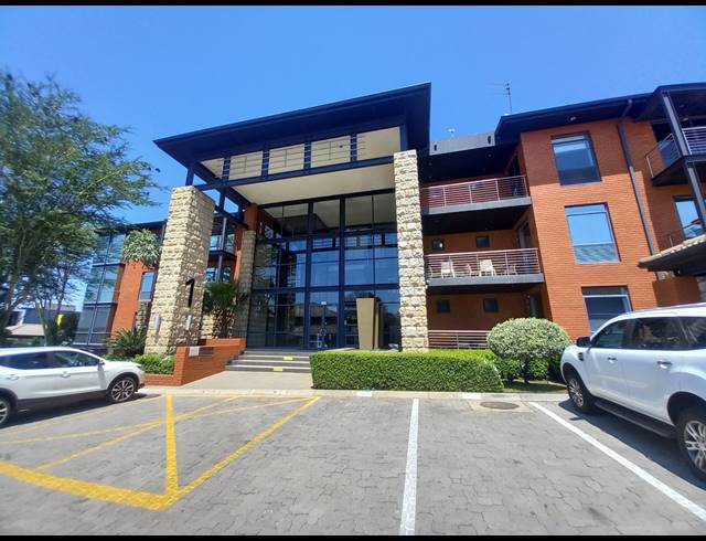 409M² OFFICE TO LET IN BRYANSTON